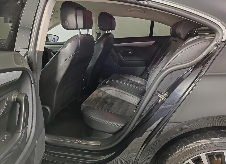 Volkswagen Passat CC 1.8 AMT (152 л.с.)