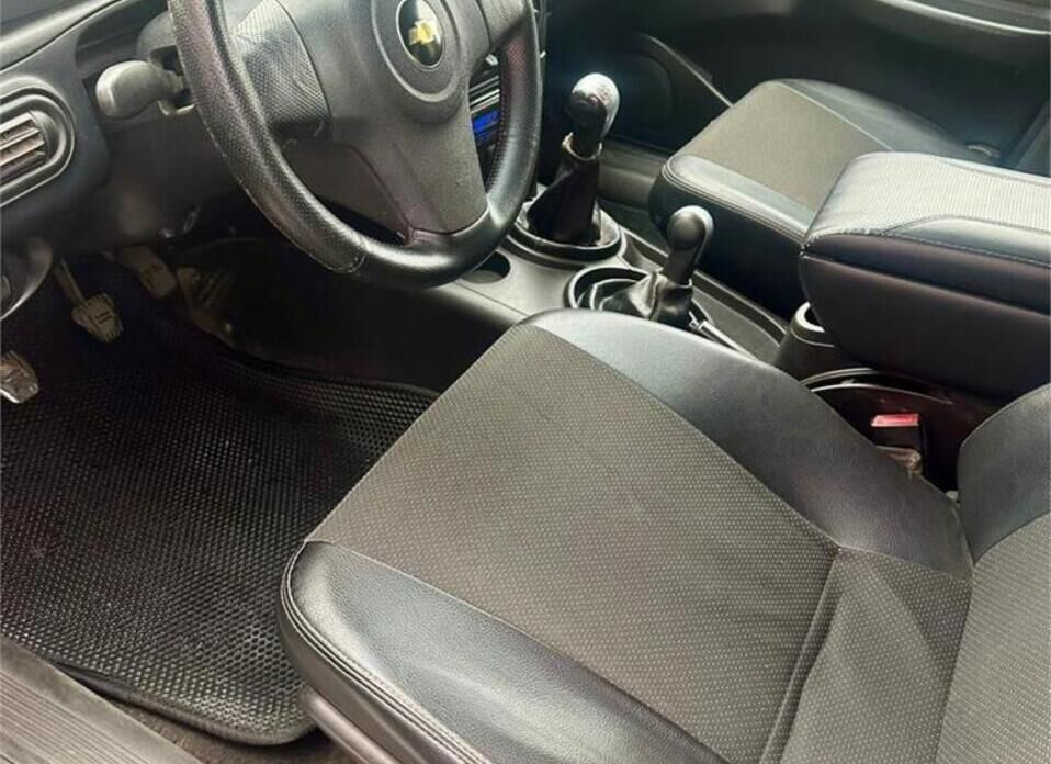 Chevrolet Niva, I Рестайлинг 1.7 MT (80 л.с.) 4WD