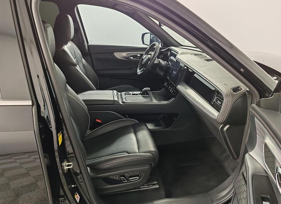 GAC GS8 2.0 AT (231 л.с.) 4WD