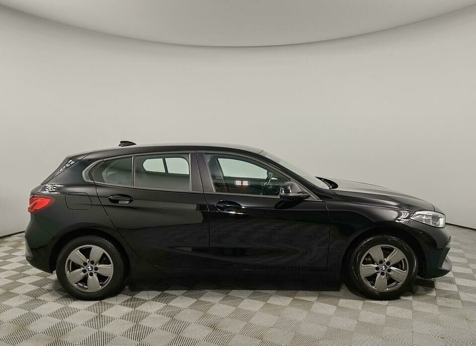 BMW 1 серии 118i 1.5 AMT (140 л.с.)