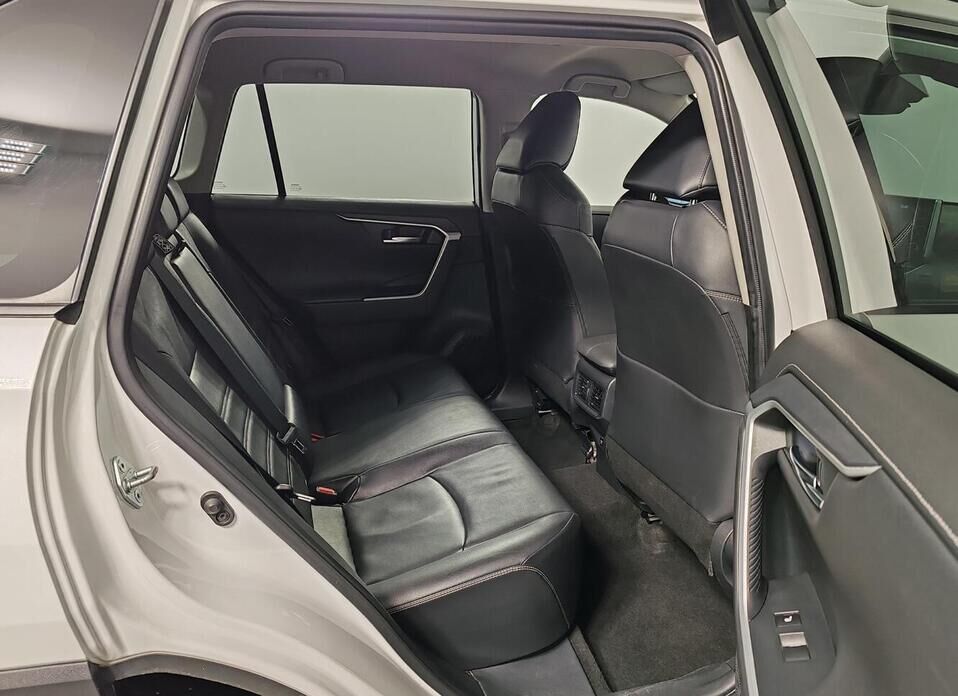 Toyota RAV4, V (XA50) 2.5 AT (199 л.с.) 4WD