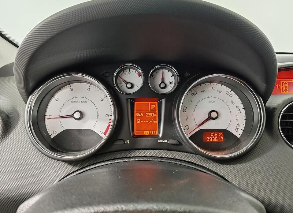 Peugeot 408, I 1.6 AT (150 л.с.)