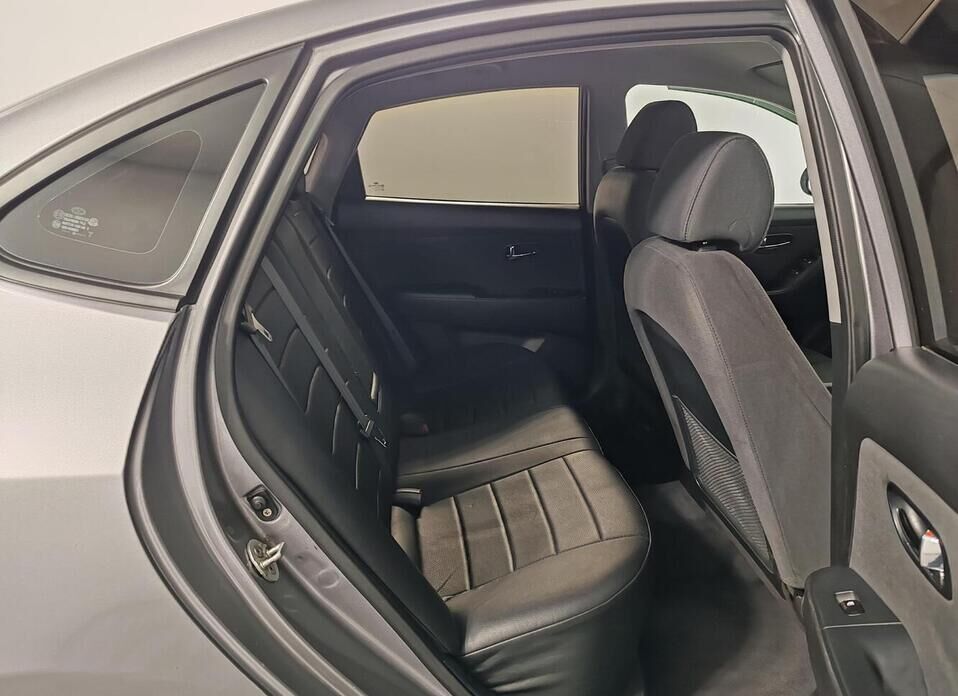 Hyundai Elantra, IV (HD) 1.6 AT (122 л.с.)