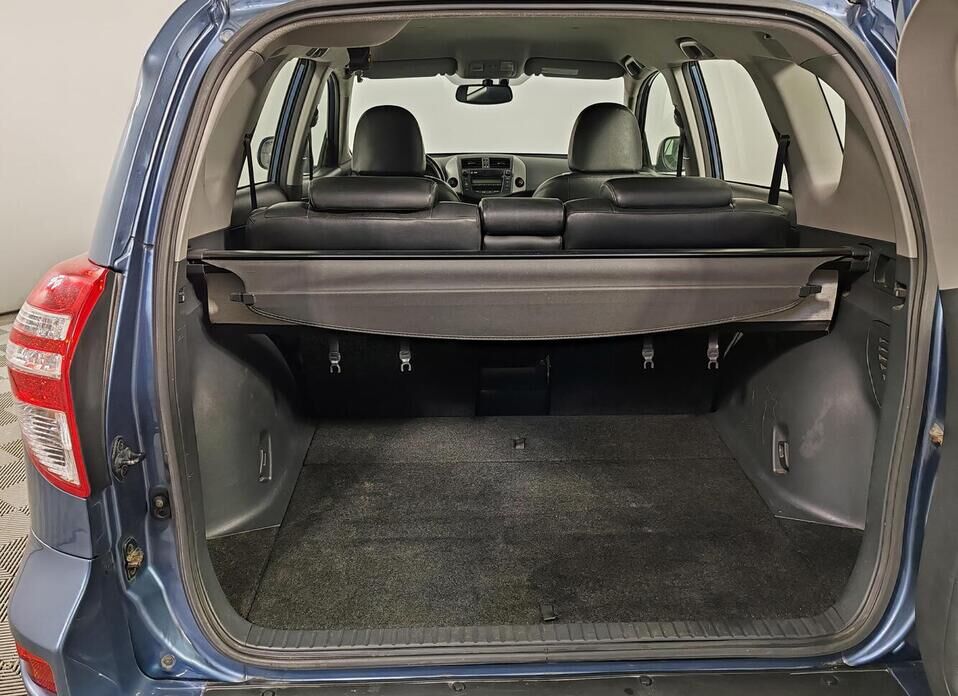 Toyota RAV4 2.0 AT (152 л.с.) 4WD