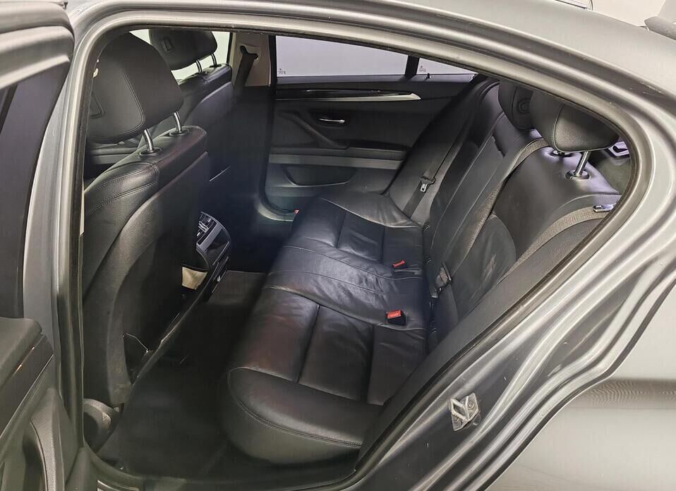 BMW 5 серии, VI (F10/F11/F07) Рестайлинг 528i xDrive 2.0 AT (245 л.с.) 4WD