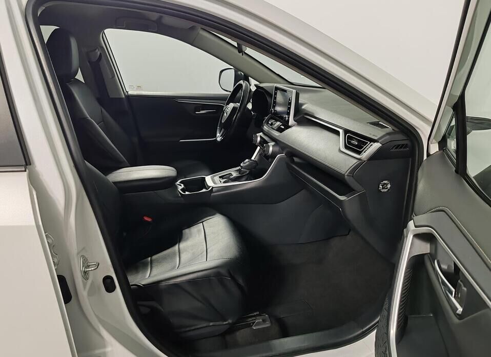 Toyota RAV4, V (XA50) 2.0 CVT (149 л.с.)