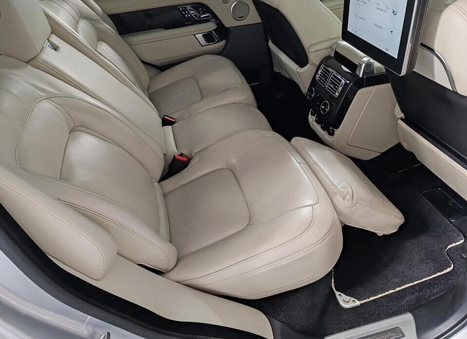 Land Rover Range Rover Long 4.4d AT (339 л.с.) 4WD