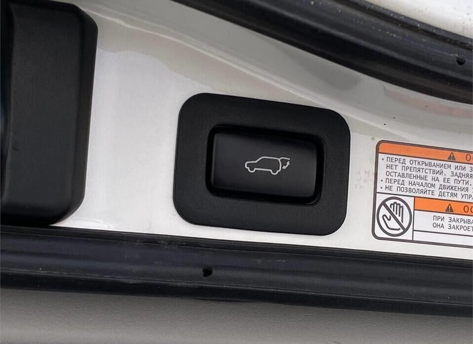 Toyota Land Cruiser, 200 Series Рестайлинг 2 4.5d AT (249 л.с.) 4WD