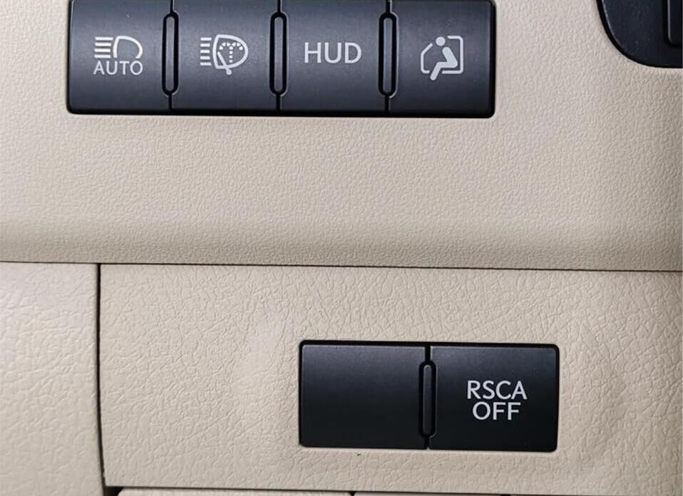 Lexus LX, III Рестайлинг 2 570 5.7 AT (367 л.с.) 4WD