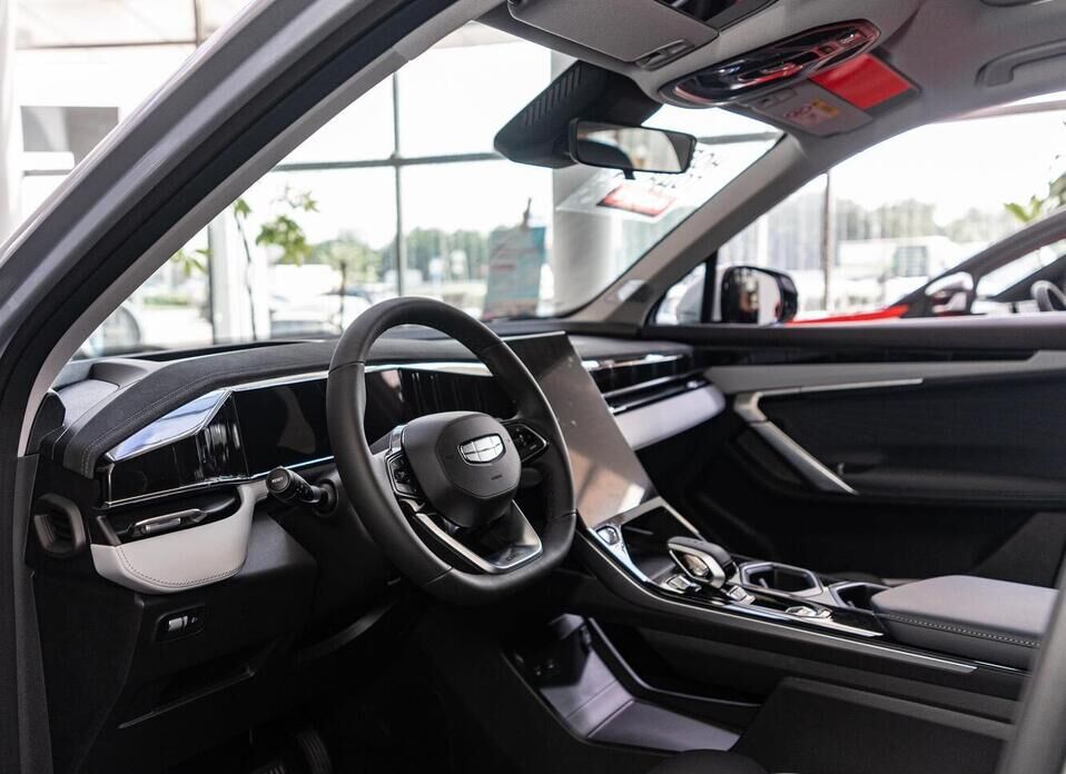 Geely Atlas 2.0 AT (200 л.с.) 4WD