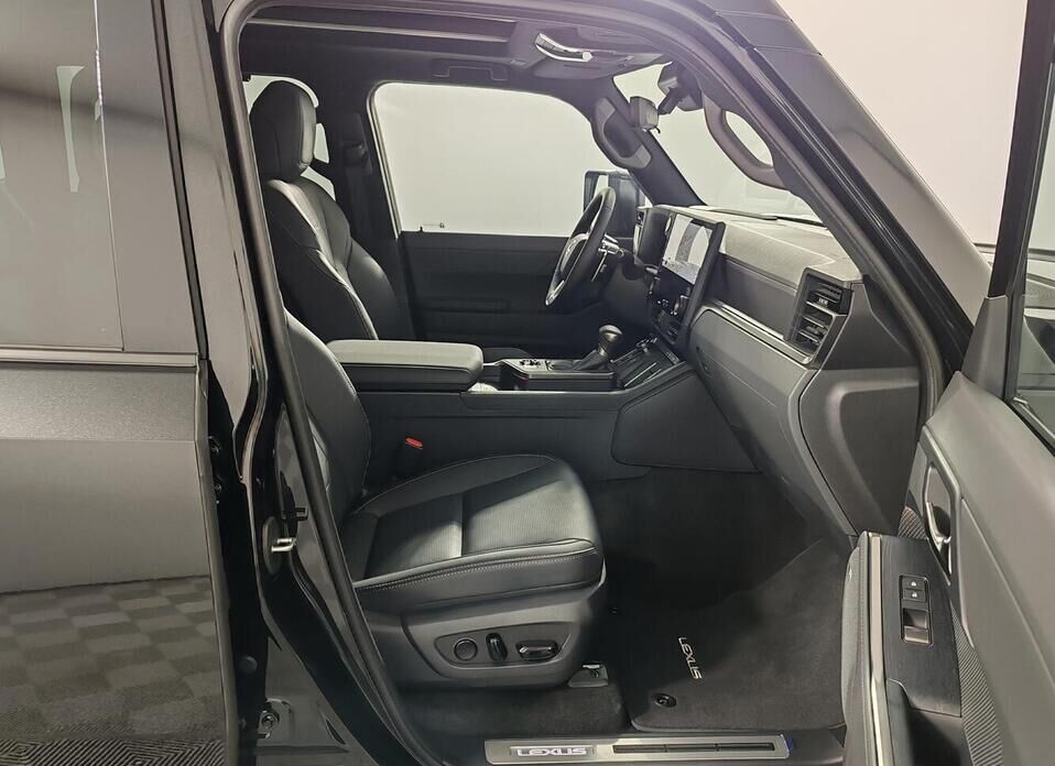 Lexus GX, III 550 3.4 AT (354 л.с.) 4WD