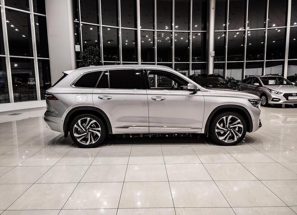 Geely Monjaro 2.0 AT (238 л.с.) 4WD