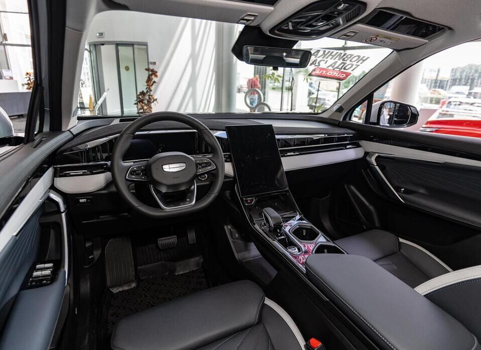 Geely Atlas 2.0 AT (200 л.с.) 4WD