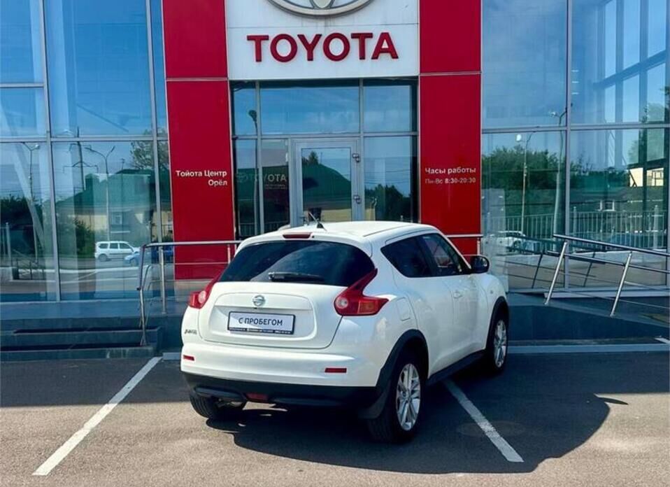 Nissan Juke 1.6 CVT (117 л.с.)