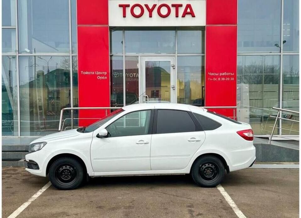 LADA (ВАЗ) Granta, I Рестайлинг 1.6 MT (90 л.с.)