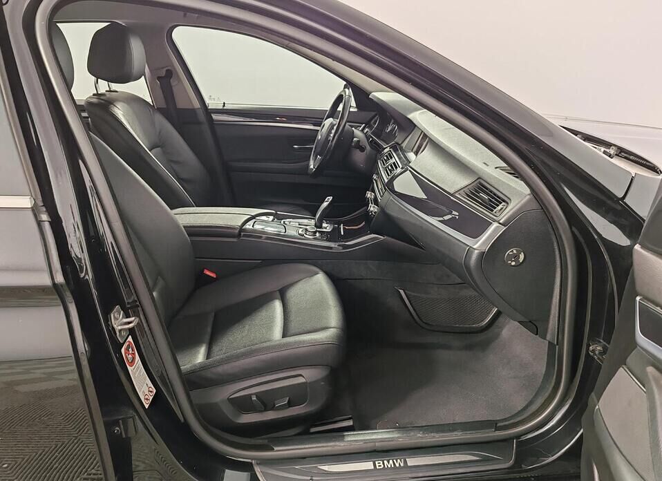 BMW 5 серии 520d 2.0d AT (190 л.с.)