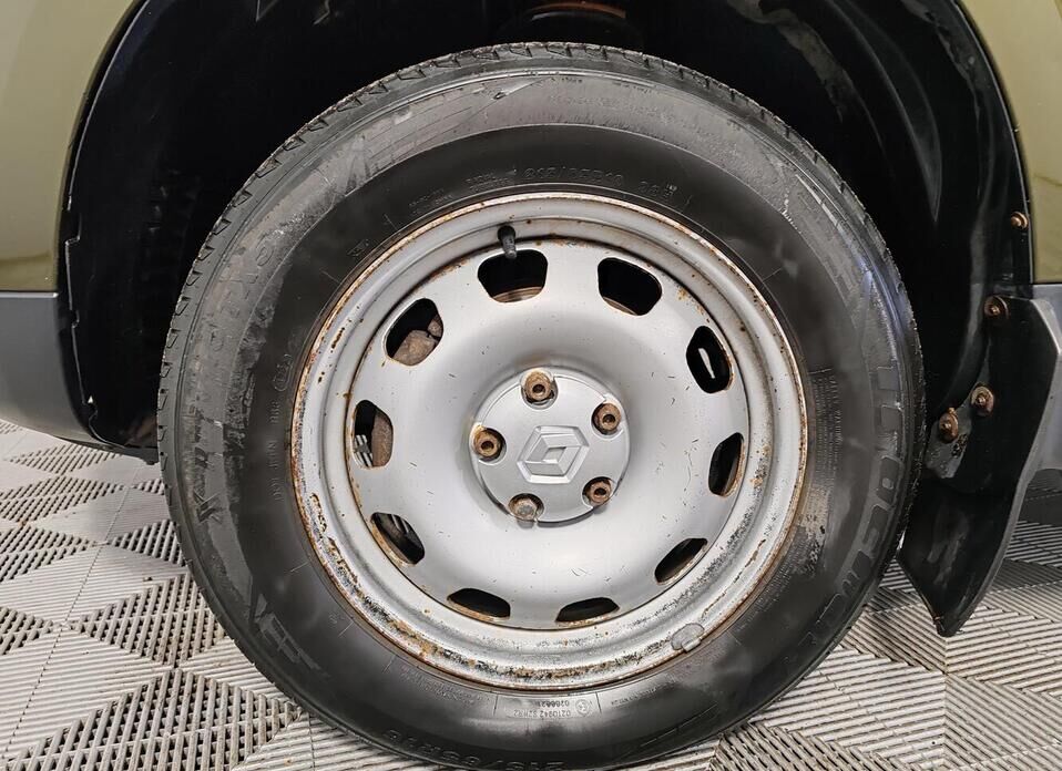 Renault Duster 2.0 AT (143 л.с.) 4WD