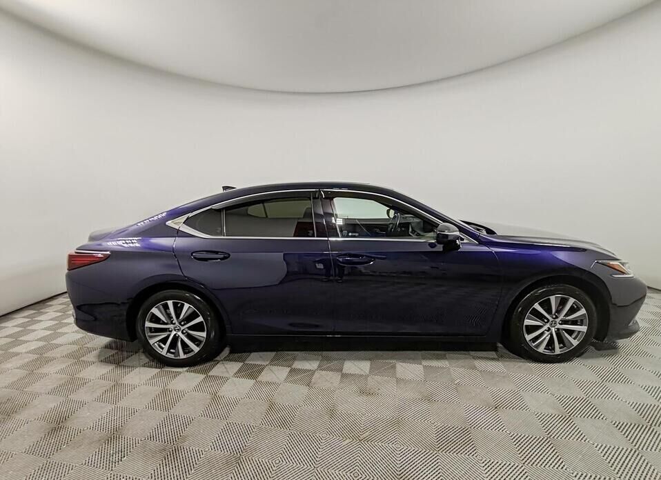 Lexus ES 250 2.5 AT (200 л.с.)