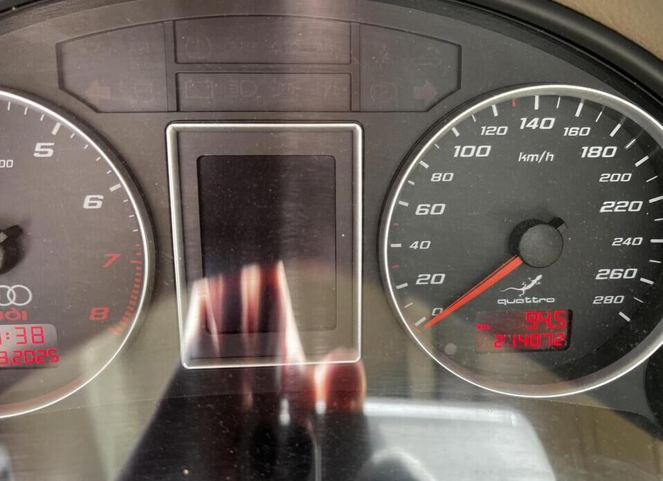Audi A4 2.0 AT (200 л.с.) 4WD