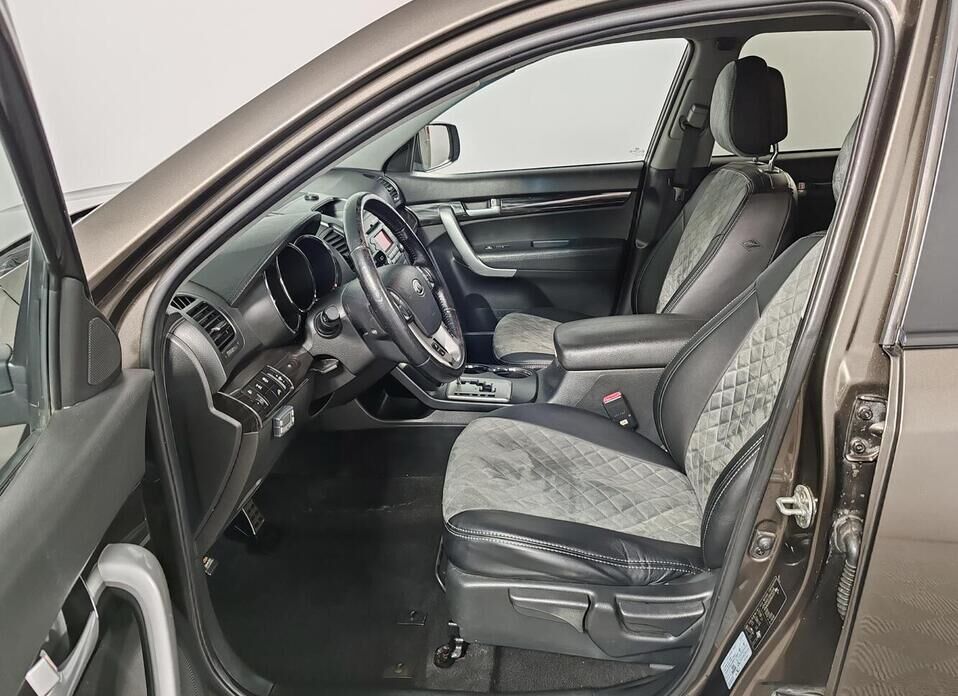 Kia Sorento 2.4 AT (175 л.с.) 4WD