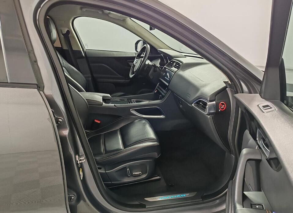 Jaguar F-Pace, I 2.0d AT (180 л.с.) 4WD
