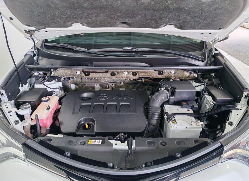 Toyota RAV4 2.0 CVT (146 л.с.)