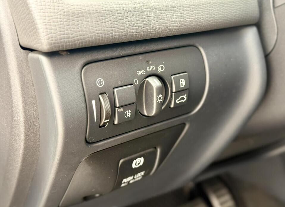 Volvo XC60, I 2.4d AT (215 л.с.) 4WD