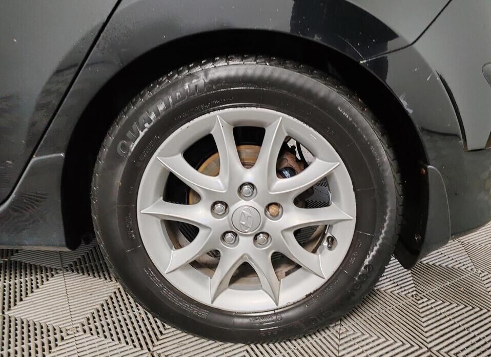 Hyundai i30, I Рестайлинг 1.6 AT (126 л.с.)