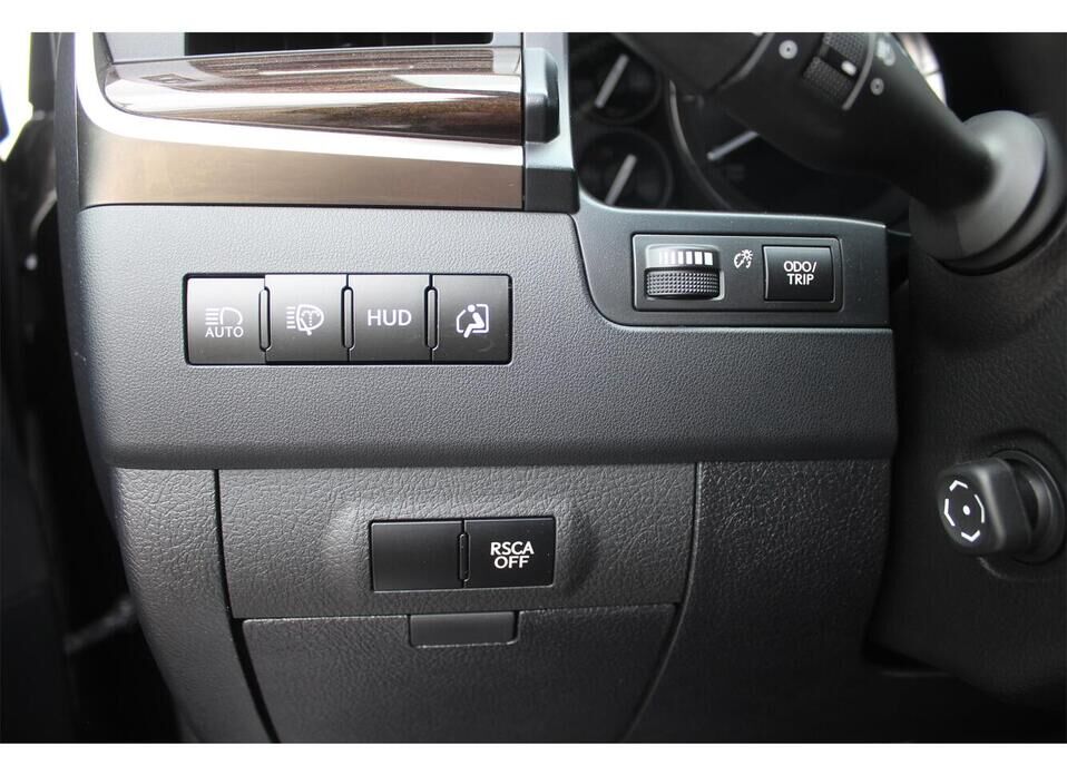 Lexus LX, III Рестайлинг 2 570 5.7 AT (367 л.с.) 4WD