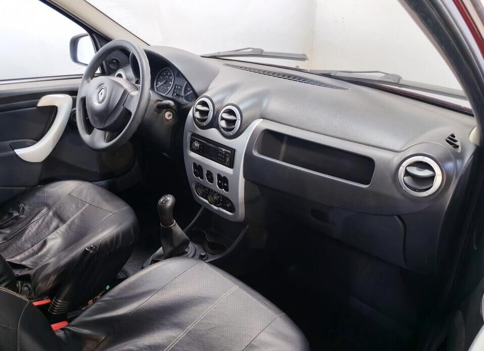 Renault Logan 1.6 MT (84 л.с.)