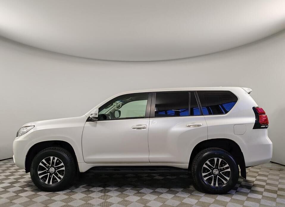 Toyota Land Cruiser Prado 2.8d AT (200 л.с.) 4WD