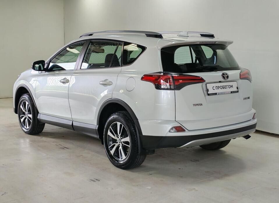 Toyota RAV4 2.0 CVT (146 л.с.)