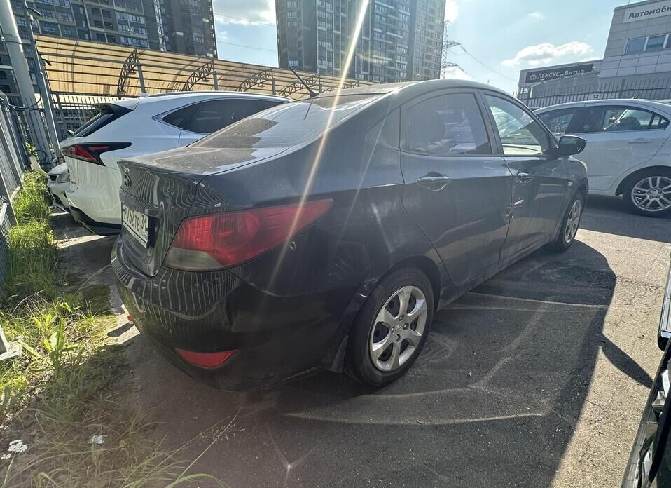 Hyundai Solaris 1.6 MT (123 л.с.)