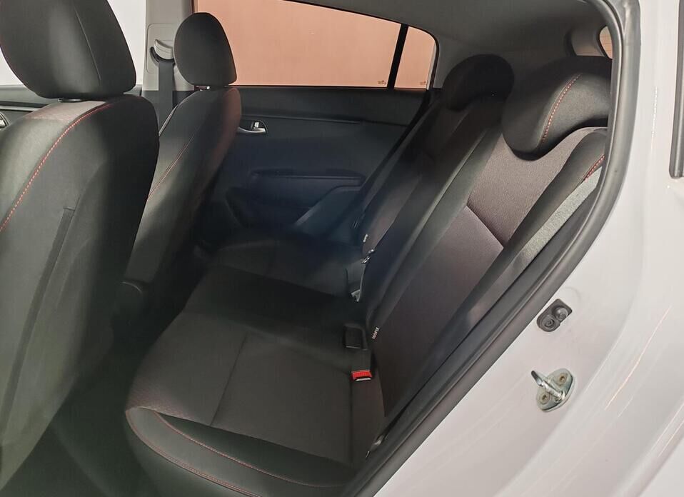Kia Rio X 1.6 AT (123 л.с.)
