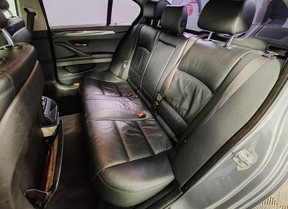 BMW 5 серии, VI (F10/F11/F07) Рестайлинг 528i xDrive 2.0 AT (245 л.с.) 4WD