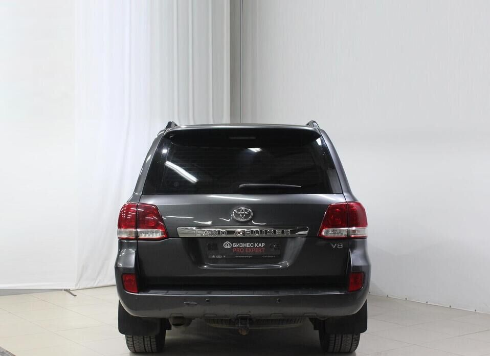 Toyota Land Cruiser, 200 Series 4.5d AT (235 л.с.) 4WD