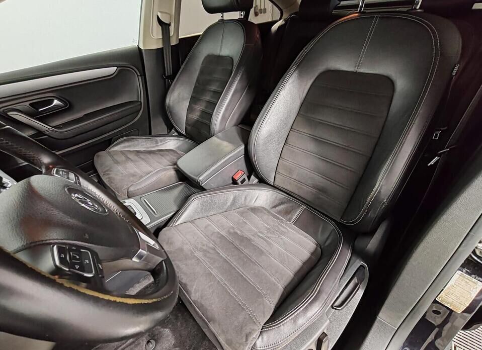 Volkswagen Passat CC 1.8 AMT (152 л.с.)