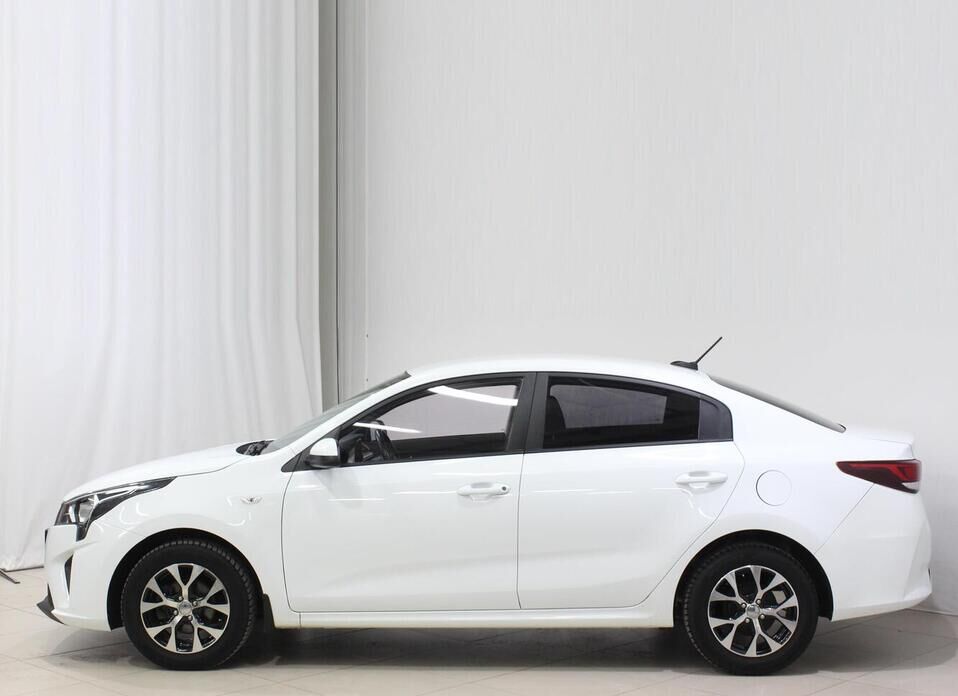 Kia Rio, IV Рестайлинг 1.6 AT (123 л.с.)