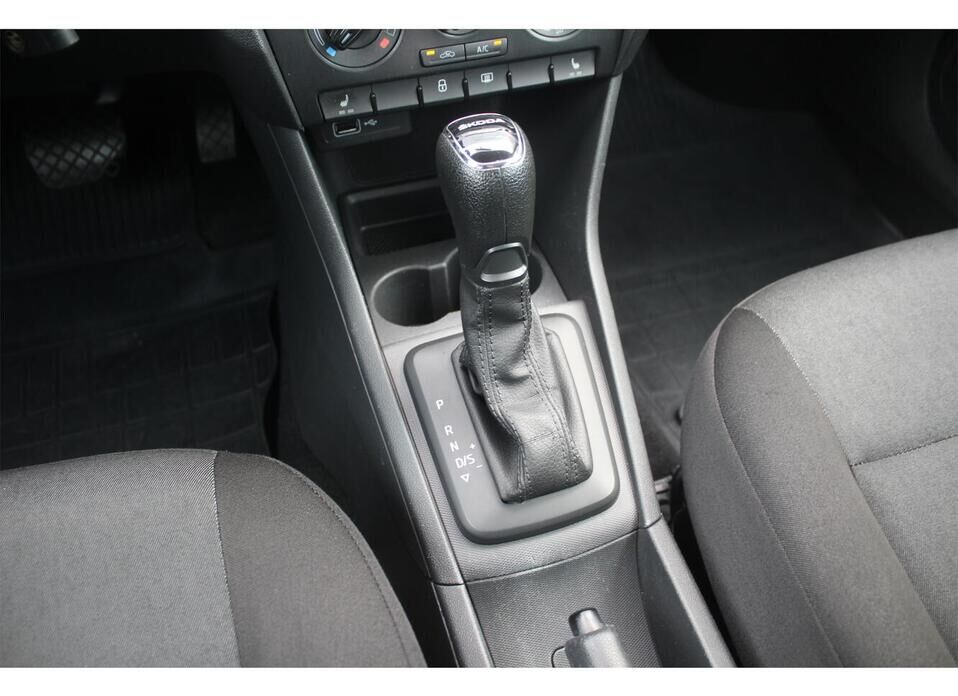 Skoda Rapid 1.6 AT (110 л.с.)