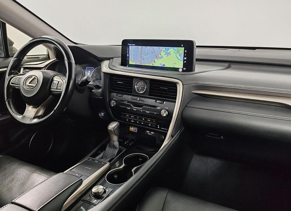 Lexus RX, IV Рестайлинг 300 2.0 AT (238 л.с.) 4WD