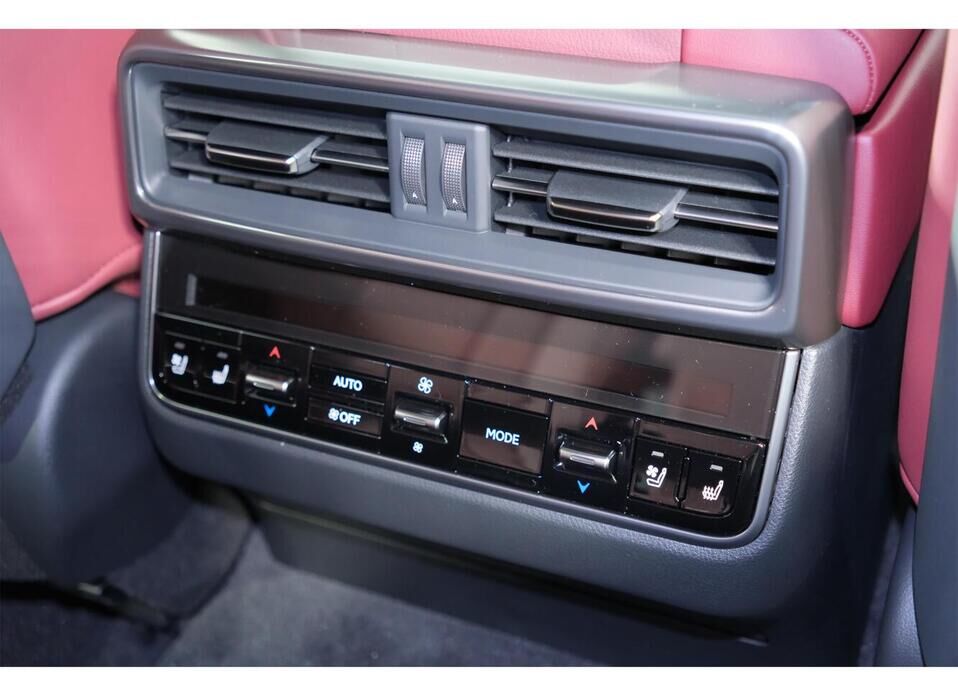 Lexus LX, IV 600 3.5 AT (415 л.с.) 4WD