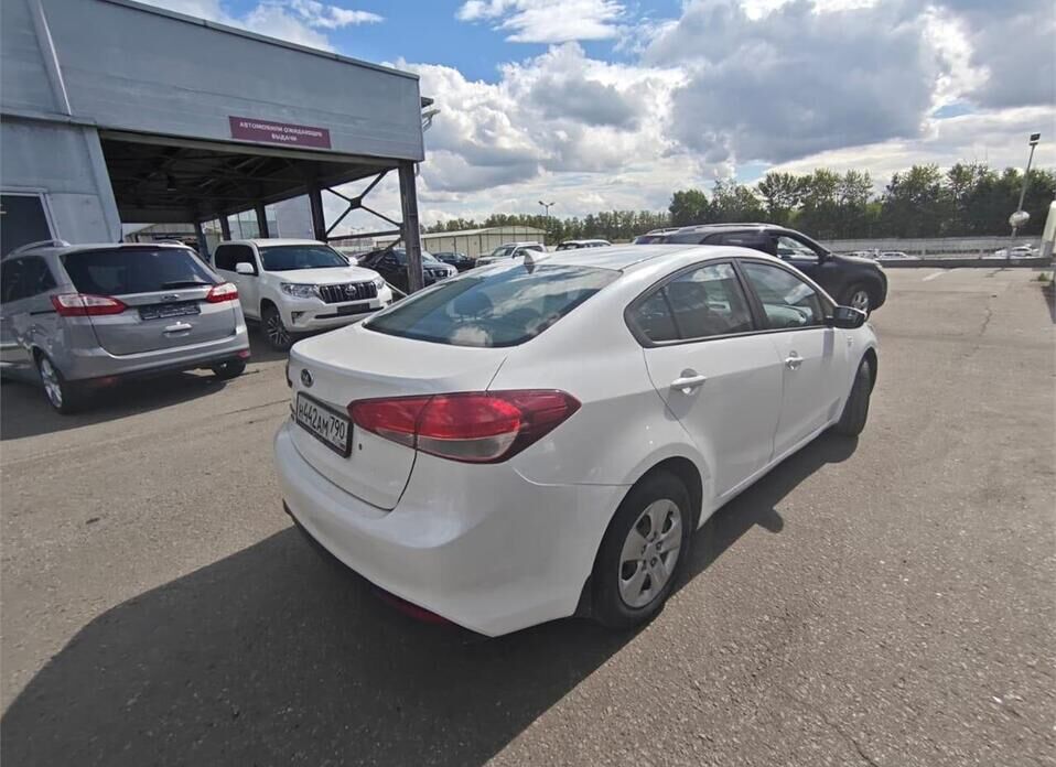 Kia Cerato 1.6 AT (130 л.с.)