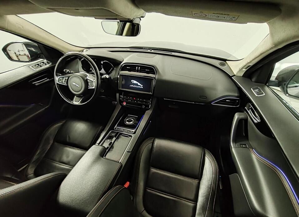 Jaguar F-Pace, I 2.0d AT (180 л.с.) 4WD