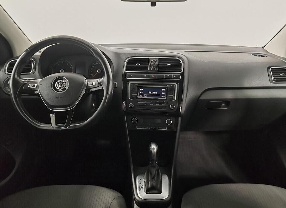 Volkswagen Polo, V Рестайлинг 1.6 AT (110 л.с.)