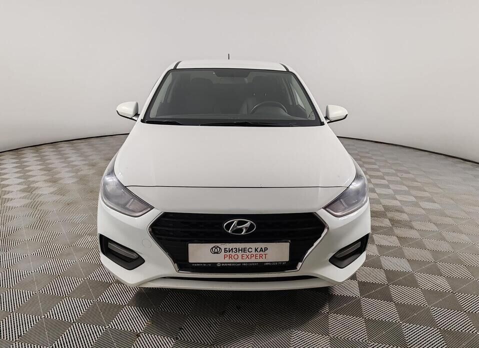 Hyundai Solaris, II 1.6 AT (123 л.с.)