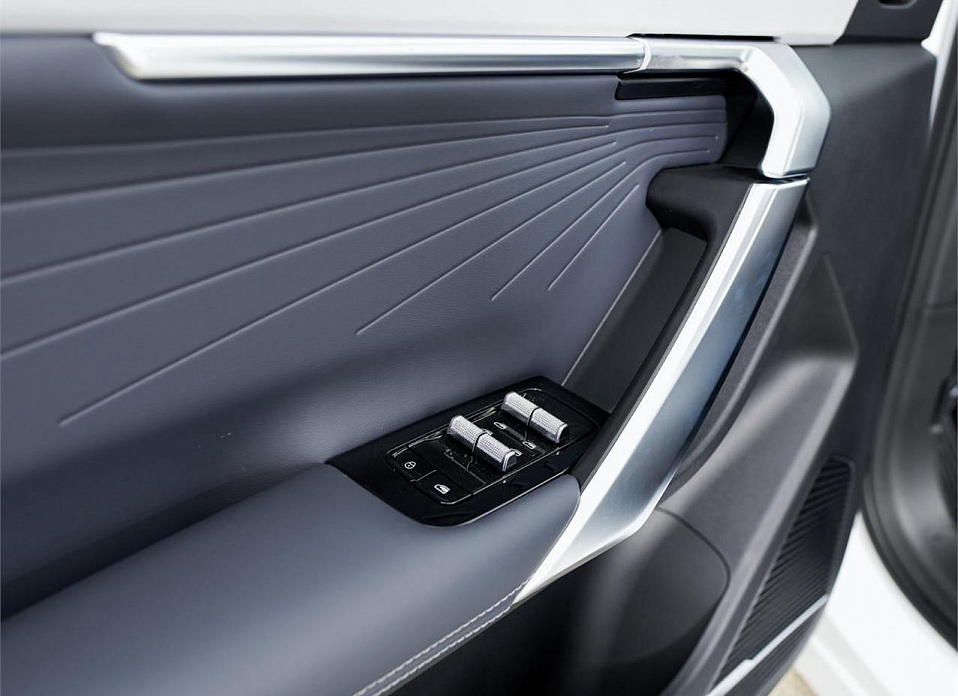 Geely Atlas, II 2.0 AMT (200 л.с.)