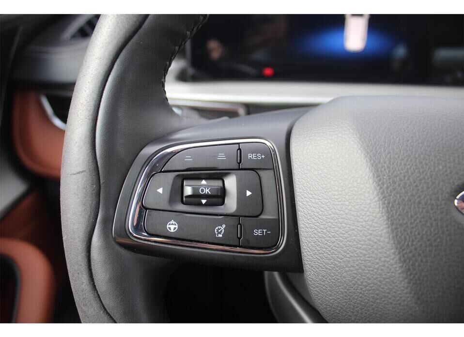 Chery Tiggo 8 Pro e+ 1.5hyb AT (235 л.с.)