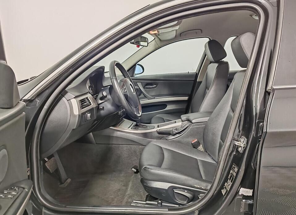 BMW 3 серии 325i 2.5 AT (218 л.с.)