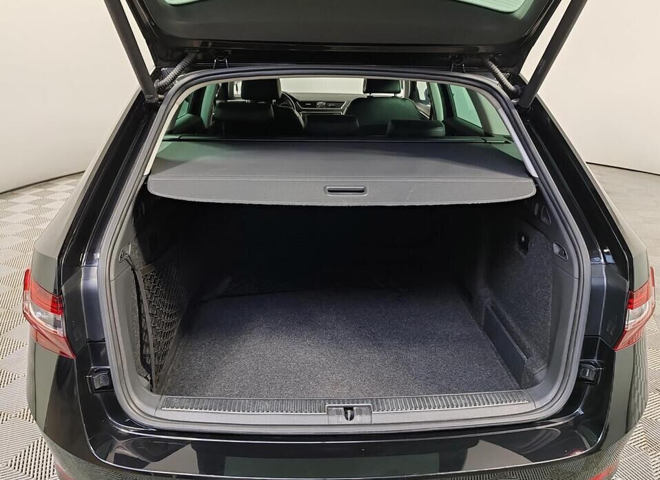 Skoda Superb 2.0 AMT (220 л.с.)