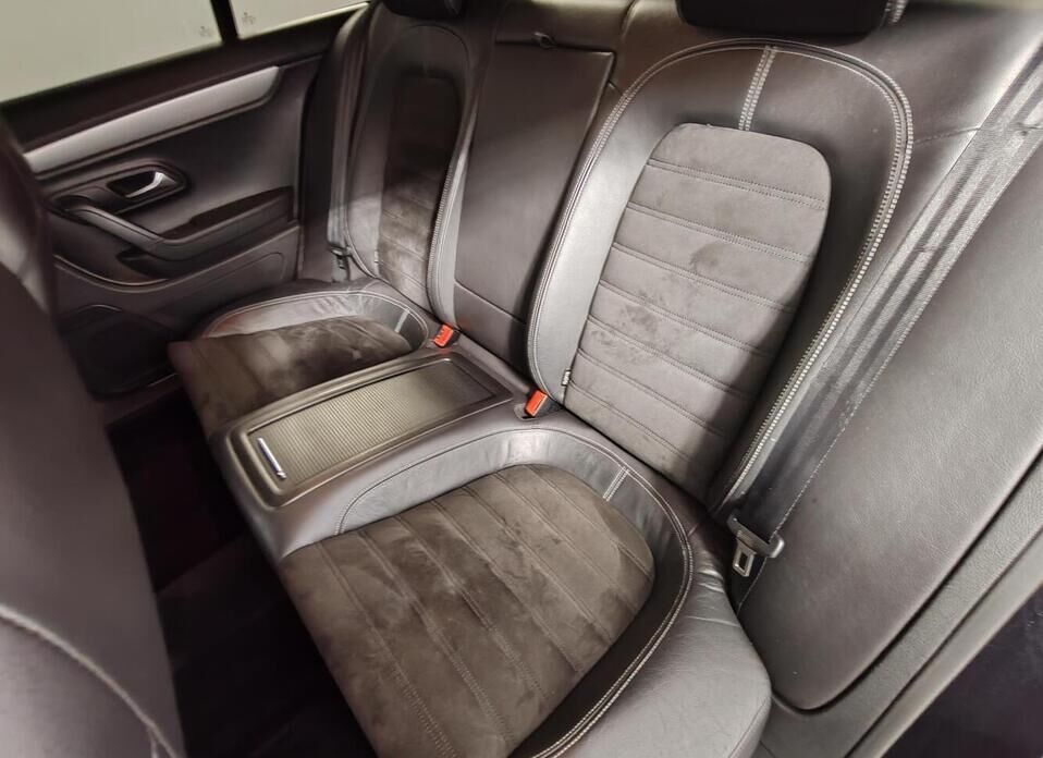 Volkswagen Passat CC 1.8 AMT (152 л.с.)